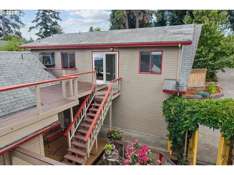 2230 Sherman Avenue Hood River OR 97031