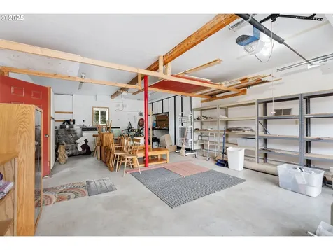 2230 Sherman Avenue Hood River OR 97031