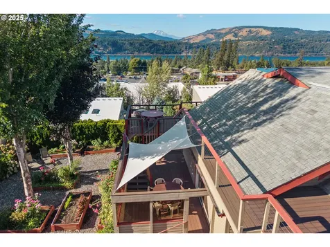 2230 Sherman Avenue Hood River OR 97031