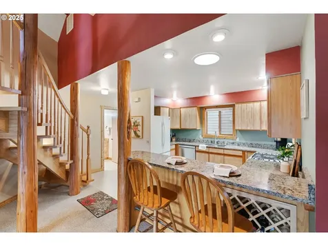 2230 Sherman Avenue Hood River OR 97031