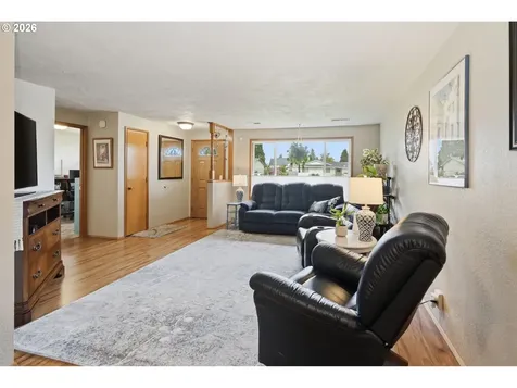 430 S 37th Place Springfield OR 97478