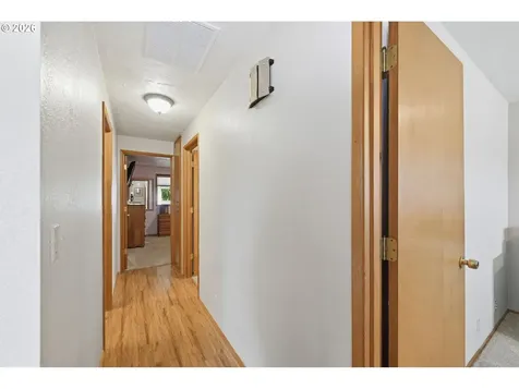 430 S 37th Place Springfield OR 97478