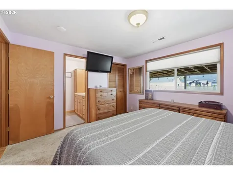 430 S 37th Place Springfield OR 97478