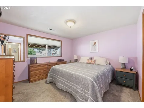 430 S 37th Place Springfield OR 97478