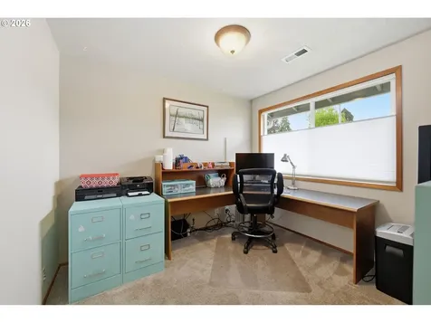 430 S 37th Place Springfield OR 97478