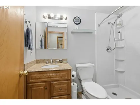 430 S 37th Place Springfield OR 97478