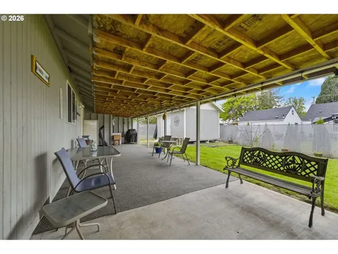 430 S 37th Place Springfield OR 97478