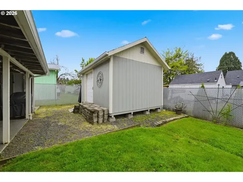 430 S 37th Place Springfield OR 97478