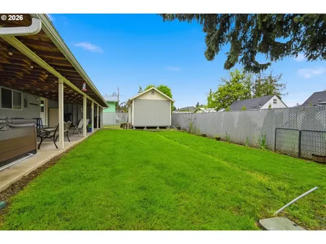 430 S 37th Place Springfield OR 97478
