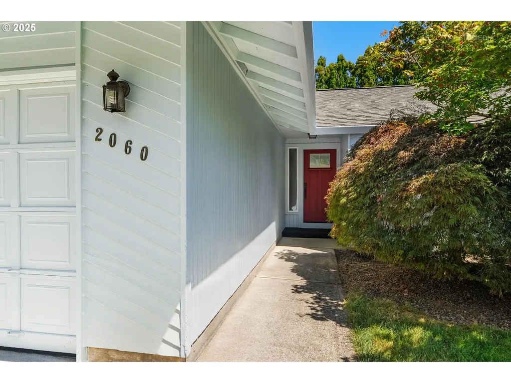 2060 SW 208th Avenue Beaverton OR 97003