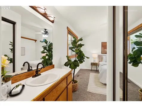 2060 SW 208th Avenue Beaverton OR 97003