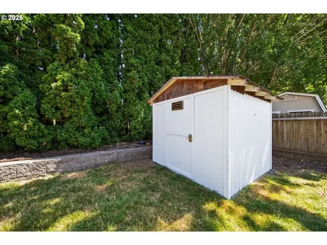 2060 SW 208th Avenue Beaverton OR 97003