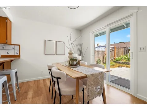 2060 SW 208th Avenue Beaverton OR 97003