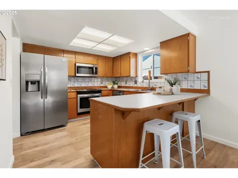 2060 SW 208th Avenue Beaverton OR 97003