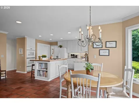 2902 NW Shenandoah Terrace Portland OR 97210