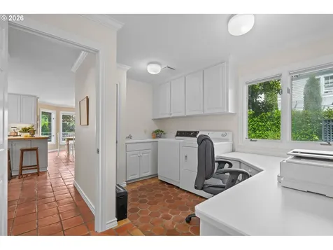 2902 NW Shenandoah Terrace Portland OR 97210