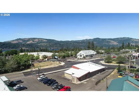 2727 Cascade Avenue Hood River OR 97031