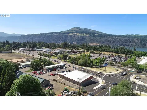 2727 Cascade Avenue Hood River OR 97031