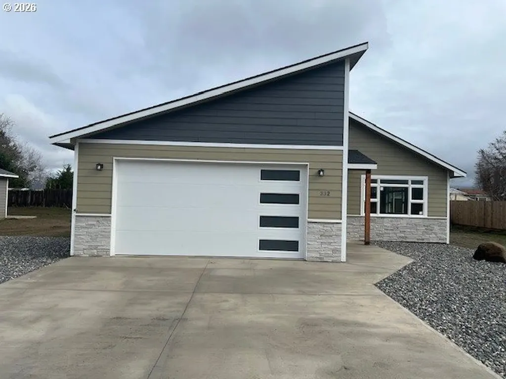 332 Lolly Lane Dallesport WA 98617