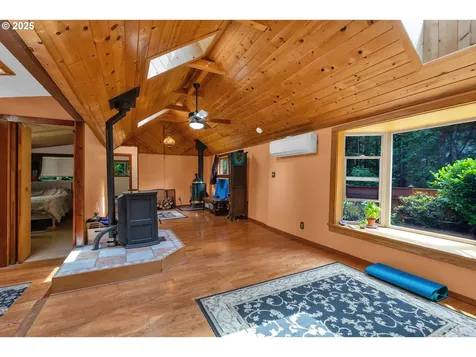 91625 W Fork Road Deadwood OR 97430