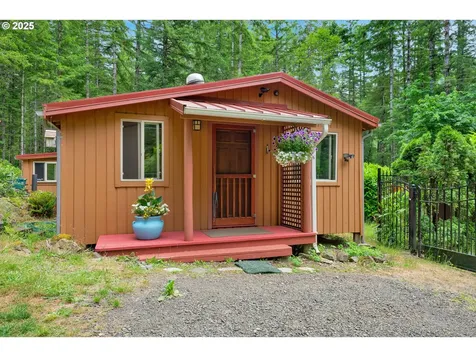 91625 W Fork Road Deadwood OR 97430