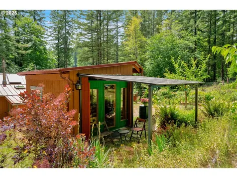 91625 W Fork Road Deadwood OR 97430