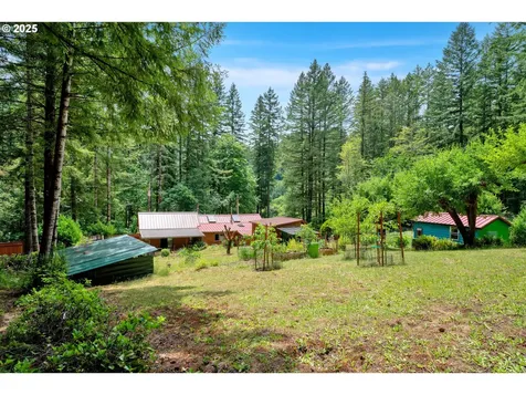 91625 W Fork Road Deadwood OR 97430