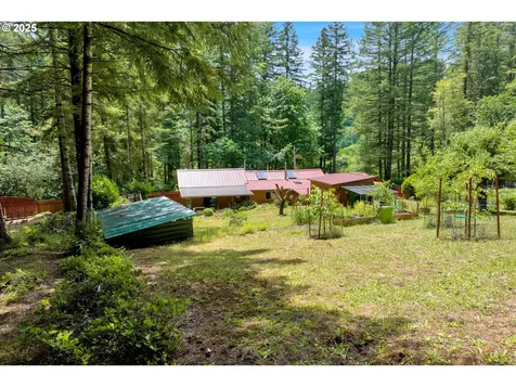 91625 W Fork Road Deadwood OR 97430