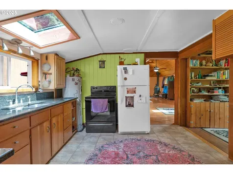 91625 W Fork Road Deadwood OR 97430