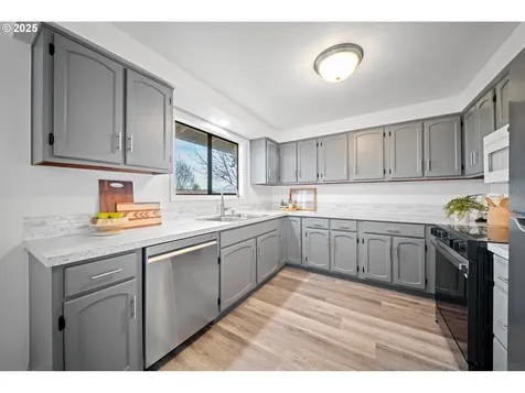 15008 NE 48th Street Vancouver WA 98682