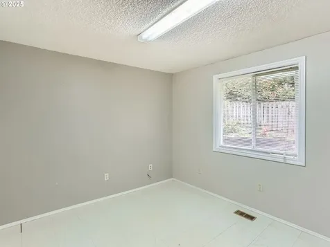 1676 Timothy Lane West Linn OR 97068
