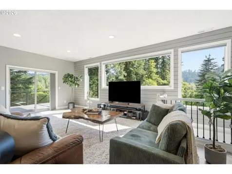 201 Thompson Drive Washougal WA 98671