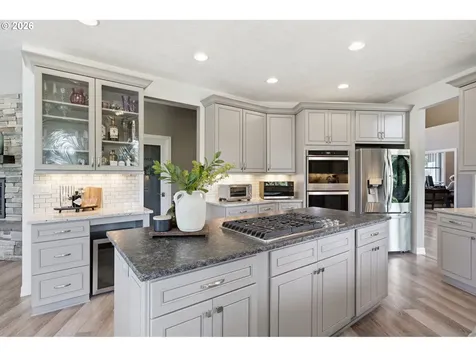 201 Thompson Drive Washougal WA 98671