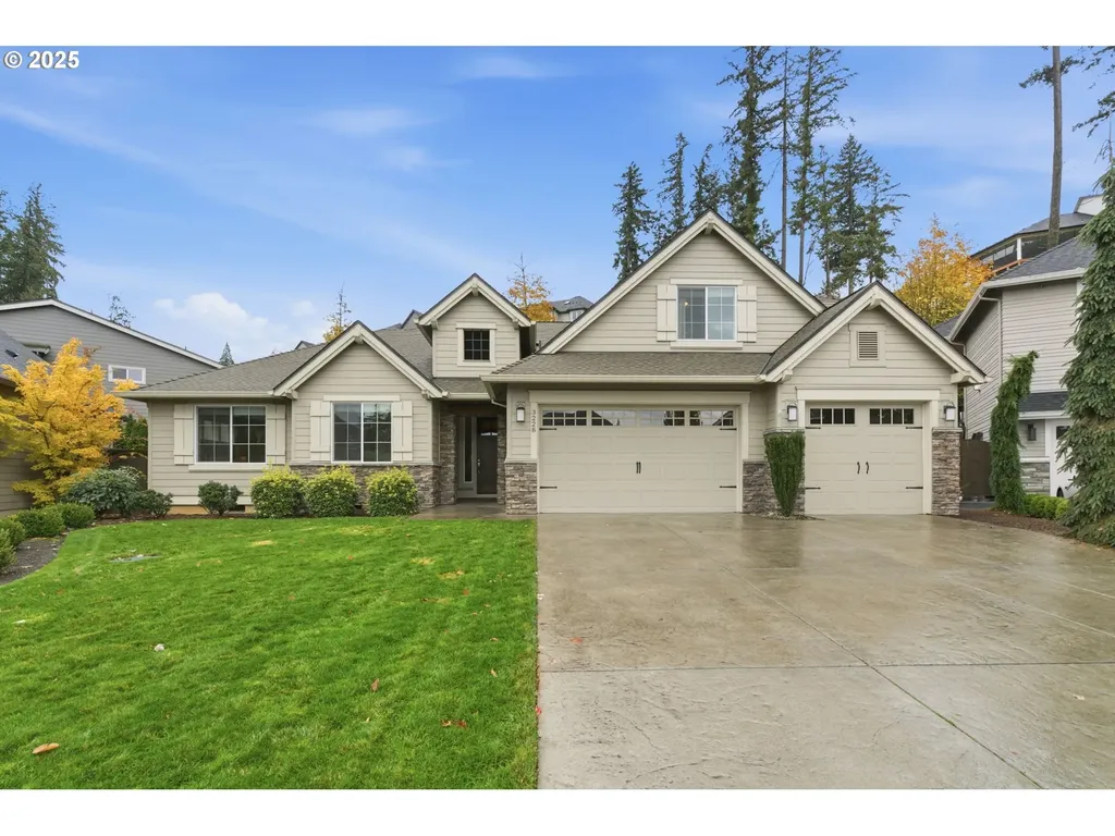 3228 NW Hood Court Camas WA 98607