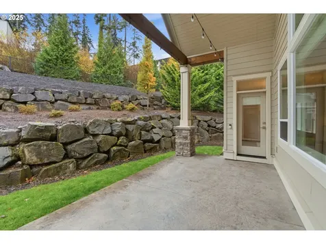 3228 NW Hood Court Camas WA 98607