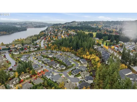 3228 NW Hood Court Camas WA 98607