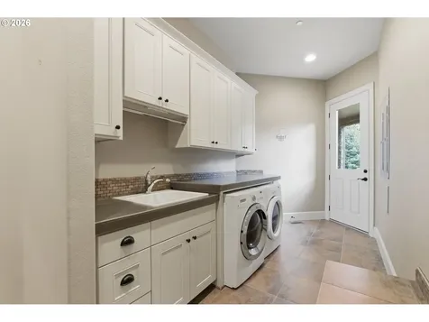 19420 S Elma Street West Linn OR 97068