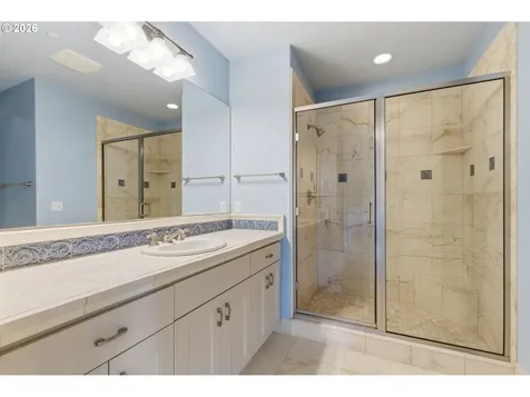 19420 S Elma Street West Linn OR 97068