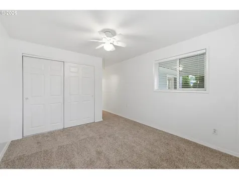 1390 Astor Way Woodburn OR 97071