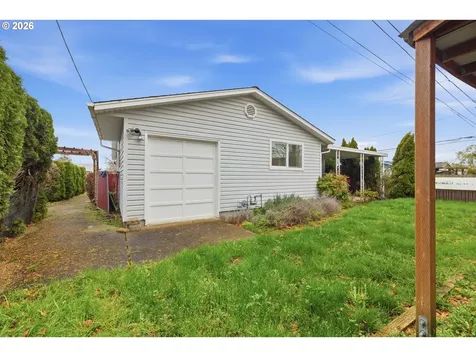 1390 Astor Way Woodburn OR 97071