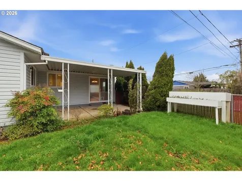 1390 Astor Way Woodburn OR 97071
