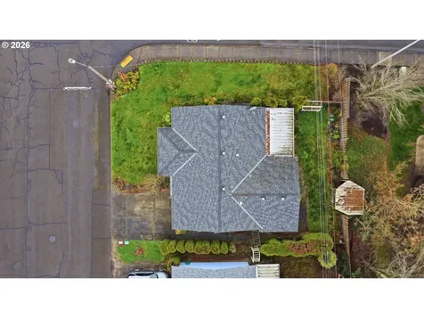 1390 Astor Way Woodburn OR 97071