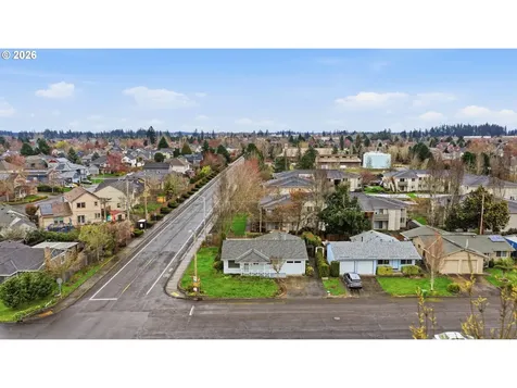 1390 Astor Way Woodburn OR 97071