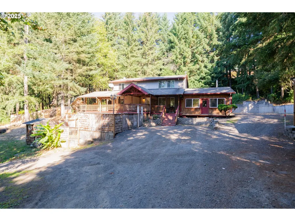 125 Glory Road Woodland WA 98674