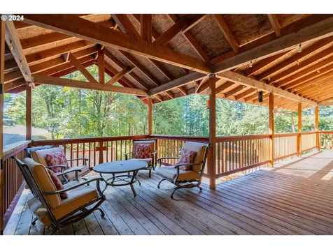 125 Glory Road Woodland WA 98674