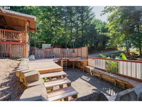 125 Glory Road Woodland WA 98674