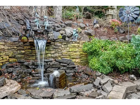 2727 NW Old Farm Avenue Salem OR 97304