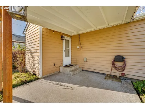 426 16th Avenue Longview WA 98632