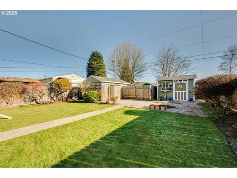 426 16th Avenue Longview WA 98632