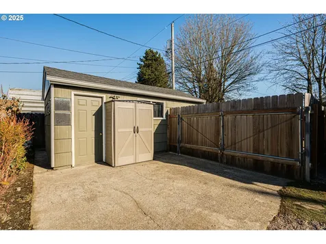 426 16th Avenue Longview WA 98632